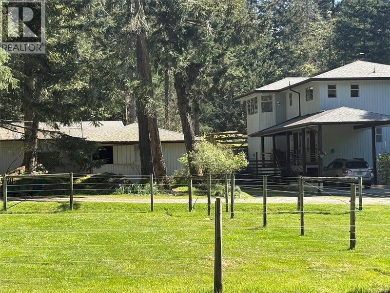 137 Forest Ridge Road, Salt Spring, British Columbia, V8K1W4, Salt Spring, British Columbia — photo 1 of 5