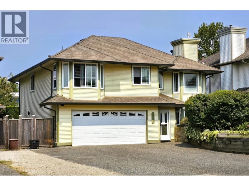 20485 120B Avenue, Maple Ridge, British Columbia, V2X1A9, Maple Ridge, British Columbia — photo 1 of 5