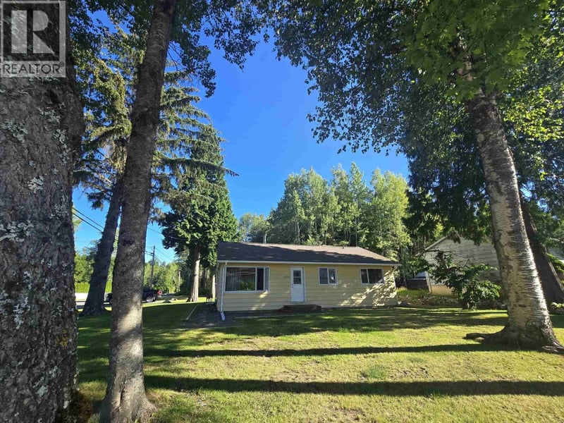 4736 HALLIWELL Avenue, Terrace, British Columbia, V8G2J3, Terrace, British Columbia — photo 1 of 5