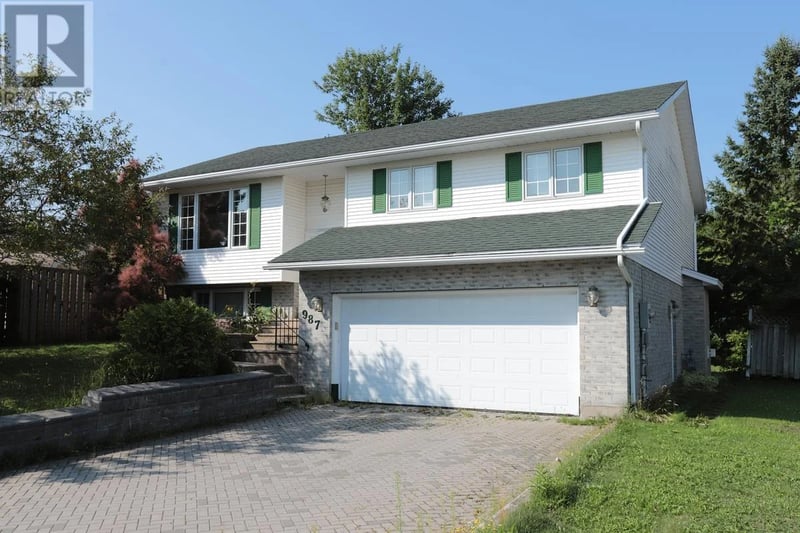 987 Lake ST, Sault Ste. Marie, Ontario, P6B6C9, Sault Ste. Marie, Ontario — photo 1 of 5