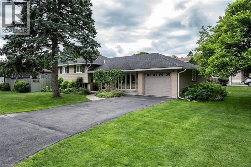 170 SEMINOLE Road, Ancaster, Ontario, L9G1Y8, Ancaster, Ontario — photo 1 of 5