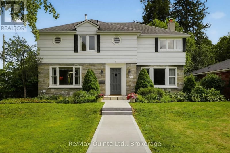 271 Bridge Street East, Belleville (Belleville Ward), Ontario, K8N1P4, Belleville (Belleville Ward), Ontario — photo 1 of 5