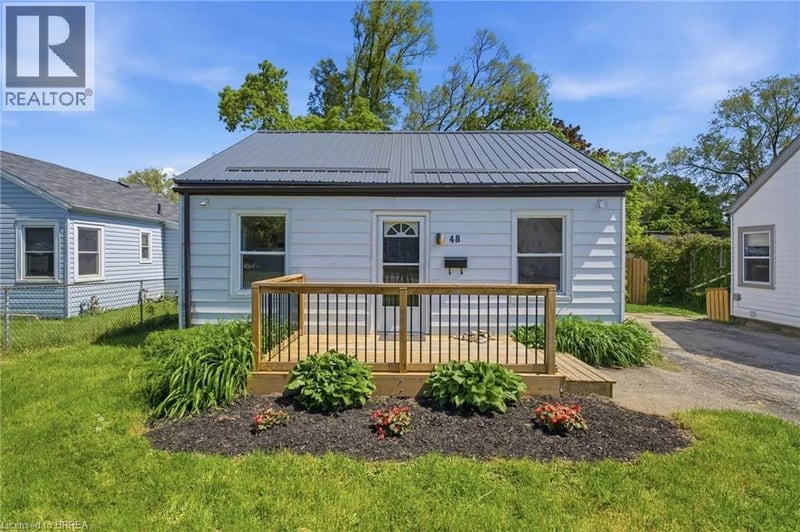 48 SEVENTH Avenue, Brantford, Ontario, N3S1B4, Brantford, Ontario — photo 1 of 5