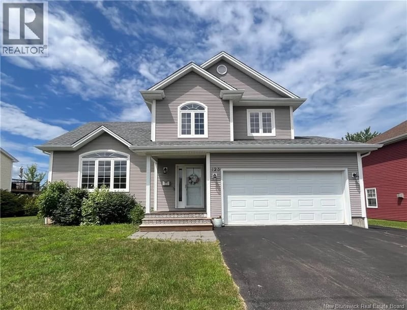 123 Mayfield, Moncton, New Brunswick, E1G5K8, Moncton, New Brunswick — photo 1 of 5