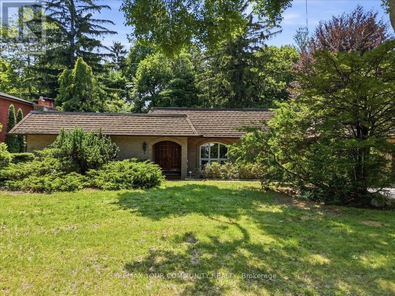 1528 Knareswood Drive, Mississauga (Lorne Park), Ontario, L5H2M1, Mississauga (Lorne Park), Ontario — photo 1 of 5