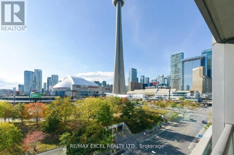 #815 25 Lower Simcoe Street, Toronto (Waterfront Communities), Ontario, M5J3A1, Toronto (Waterfront Communities), Ontario — photo 1 of 5