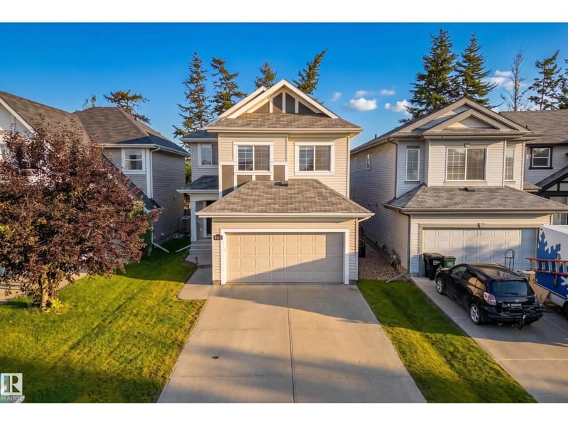 8226 180A AV NW, Edmonton, Alberta, T5Z0H8, Edmonton, Alberta — photo 1 of 5