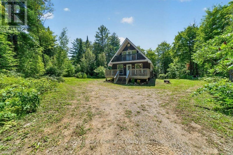 3201 River Road, North Frontenac, Ontario, K0H1C0, North Frontenac, Ontario — photo 1 of 5