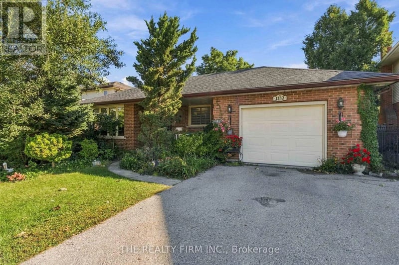 1132 Iroquois Crescent, Woodstock (Woodstock - North), Ontario, N4T1C3, Woodstock (Woodstock - North), Ontario — photo 1 of 5