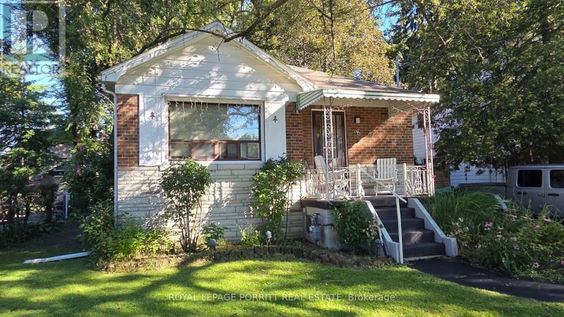 #Lower 8 Meaford Avenue, Toronto (Long Branch), Ontario, M8V2H5, Toronto (Long Branch), Ontario — photo 1 of 5