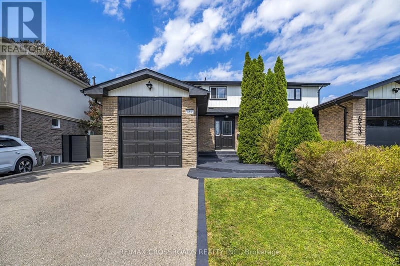 655 Dodsworth Crescent, Mississauga (Applewood), Ontario, L4Y2H6, Mississauga (Applewood), Ontario — photo 1 of 5