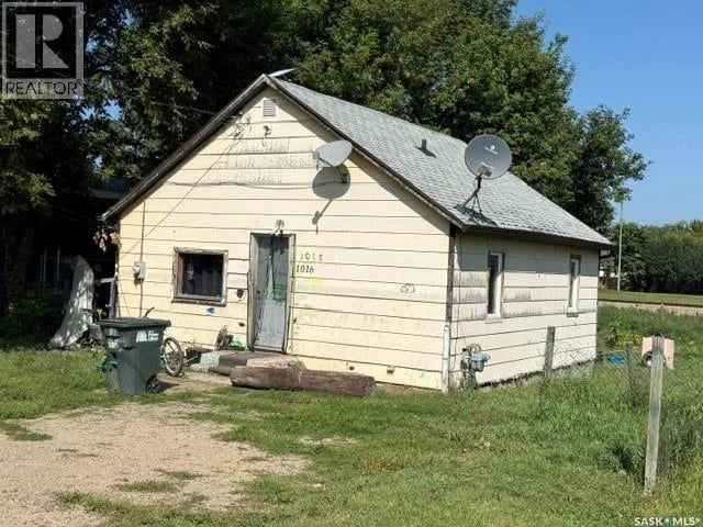 1016 17th STREET W, Prince Albert, Saskatchewan, S6V3Y8, Prince Albert, Saskatchewan — photo 1 of 5