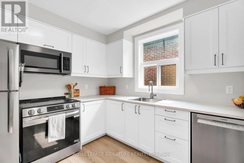 #3 117 Hillsdale Avenue East, Toronto (Mount Pleasant West), Ontario, M4S1T4, Toronto (Mount Pleasant West), Ontario — photo 1 of 5