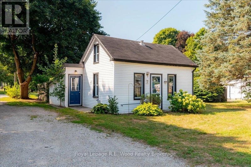 7 MILL Street West, Norwich (Otterville), Ontario, N0J1R0, Norwich (Otterville), Ontario — photo 1 of 5