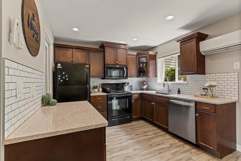 #18 46778 HUDSON Road, Chilliwack, British Columbia, V2R0K4, Chilliwack, British Columbia — photo 1 of 5