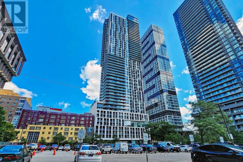 #4203 251 Jarvis Street, Toronto (Moss Park), Ontario, M5B0C3, Toronto (Moss Park), Ontario — photo 1 of 5