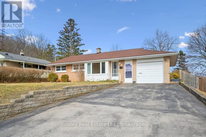 8 Gordon Street, Cambridge, Ontario, N1S2G4, Cambridge, Ontario — photo 1 of 5