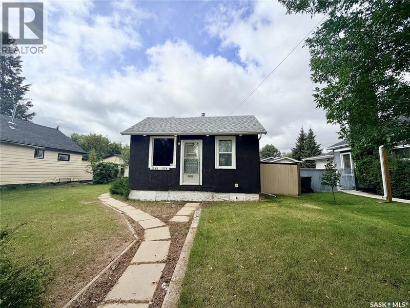 1261 109th STREET, North Battleford, Saskatchewan, S9A2E7, North Battleford, Saskatchewan — photo 1 of 5
