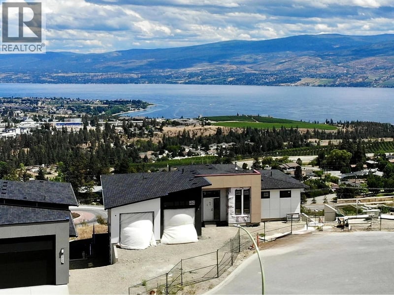 3769 Davidson Court, West Kelowna, British Columbia, V4T0B1, West Kelowna, British Columbia — photo 1 of 5