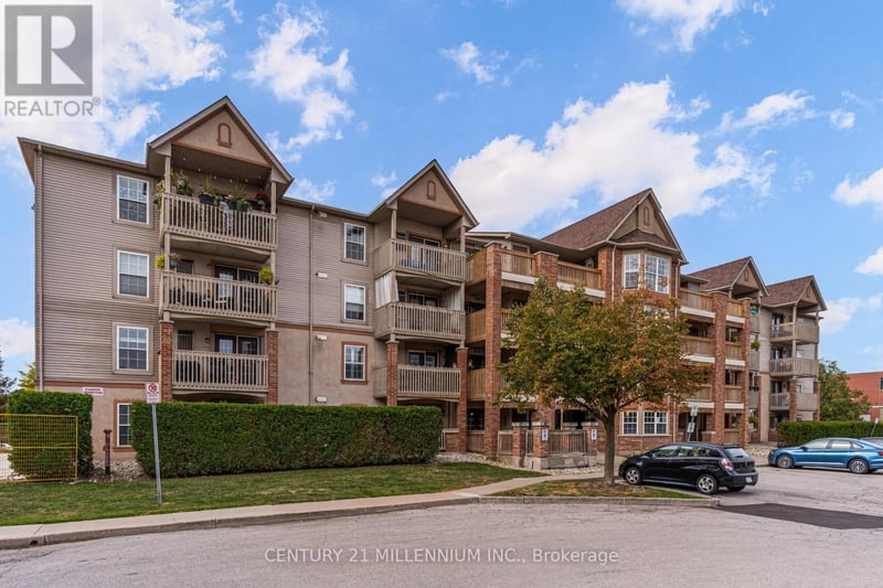 #110 4003 Kilmer Drive, Burlington (Tansley), Ontario, L7M4M1, Burlington (Tansley), Ontario — photo 1 of 5