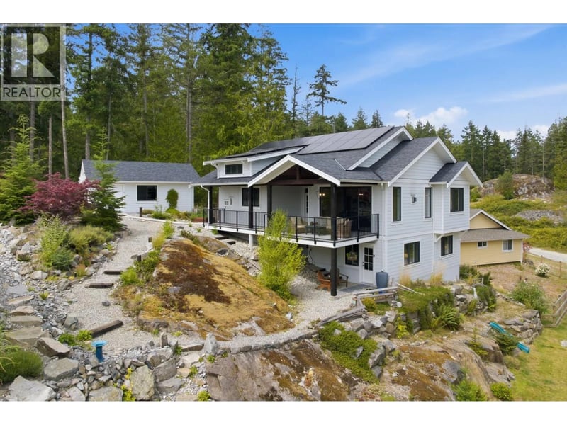 9336 JORGENSEN Place, Halfmoon Bay, British Columbia, V7Z1B4, Halfmoon Bay, British Columbia — photo 1 of 5