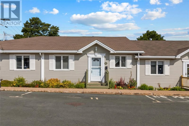 11 Sarasota Court, St. John's, Newfoundland & Labrador, A1E5Z7, St. John's, Newfoundland & Labrador — photo 1 of 5