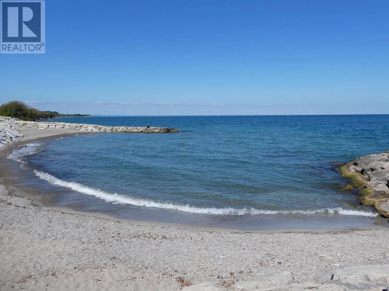 #1702 385 WINSTON Road, Grimsby (Grimsby Beach), Ontario, L3M4E8, Grimsby (Grimsby Beach), Ontario — photo 1 of 5