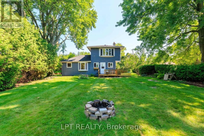 247 Hedge Road, Georgina (Sutton & Jackson's Point), Ontario, L0E1R0, Georgina (Sutton & Jackson's Point), Ontario — photo 1 of 5