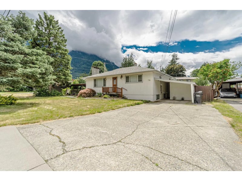 776 7TH Avenue, Hope, British Columbia, V0X1L4, Hope, British Columbia — photo 1 of 5