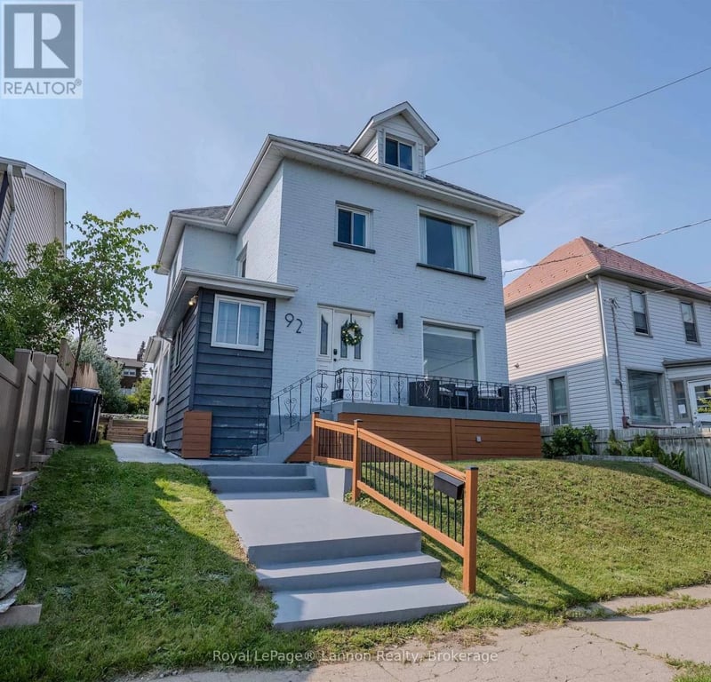 92 Jean Street, Thunder Bay (College Heights), Ontario, P7A5E9, Thunder Bay (College Heights), Ontario — photo 1 of 5
