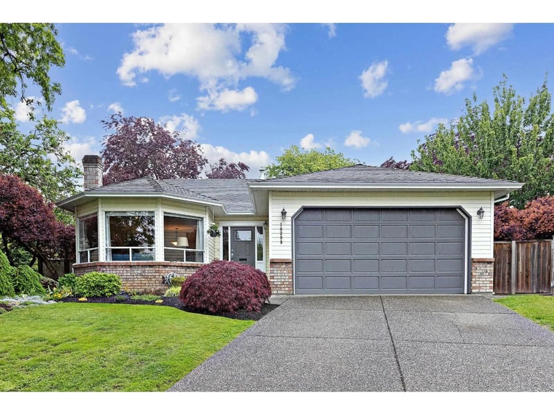 18289 58A Avenue, Surrey, British Columbia, V3S7G1, Surrey, British Columbia — photo 1 of 5