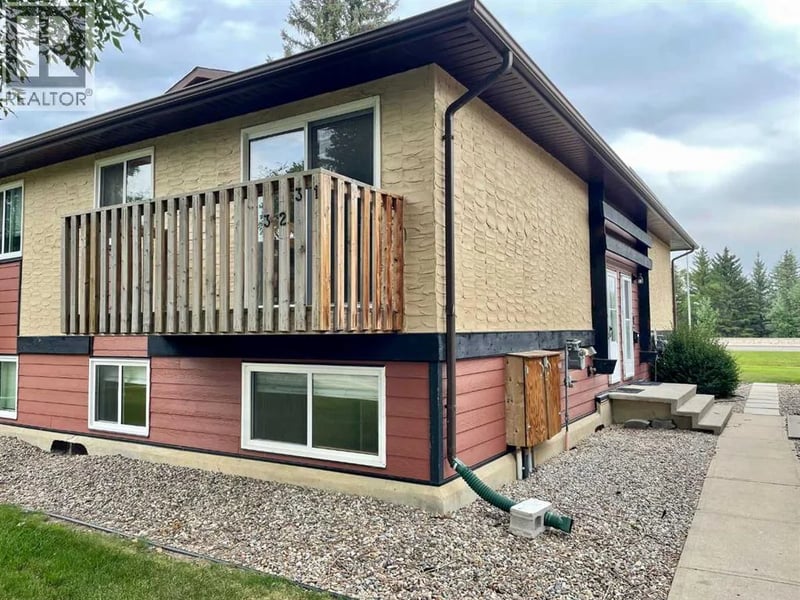5 Acadia Road West, Lethbridge, Alberta, T1K4C1, Lethbridge, Alberta — photo 1 of 5