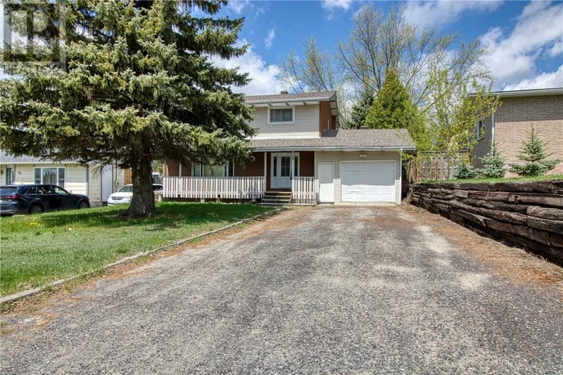 18 Young Street, Garson, Ontario, P3L1A5, Garson, Ontario — photo 1 of 5