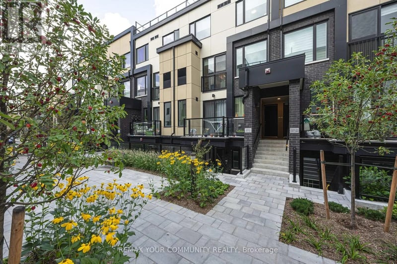 #220 1650 Victoria Park Avenue, Toronto (Victoria Village), Ontario, M1R0G8, Toronto (Victoria Village), Ontario — photo 1 of 5