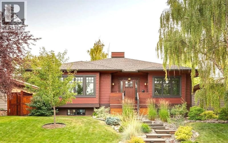95 Lissington Drive Southwest, Calgary, Alberta, T3E5E4, Calgary, Alberta — photo 1 of 5