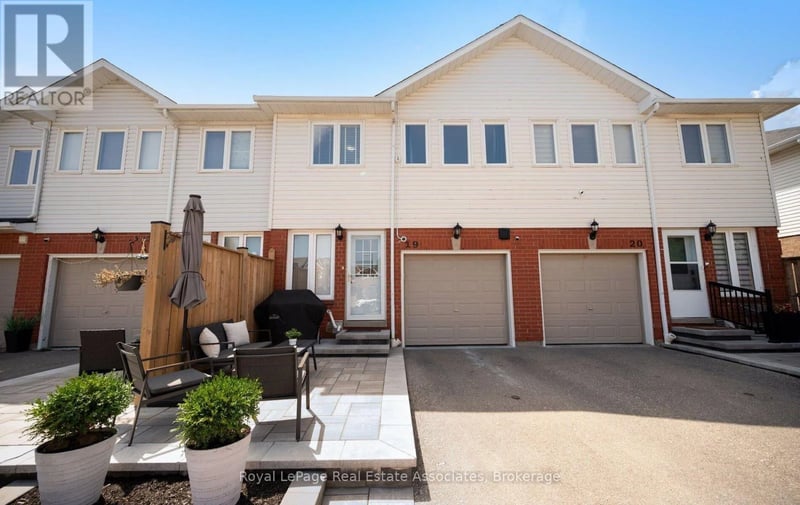 #19 1485 Torrington Drive, Mississauga (East Credit), Ontario, L5V1Y3, Mississauga (East Credit), Ontario — photo 1 of 5