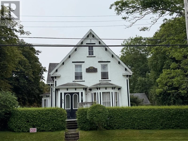 55 Forest Street, Yarmouth, Nova Scotia, B5A3L7, Yarmouth, Nova Scotia — photo 1 of 5