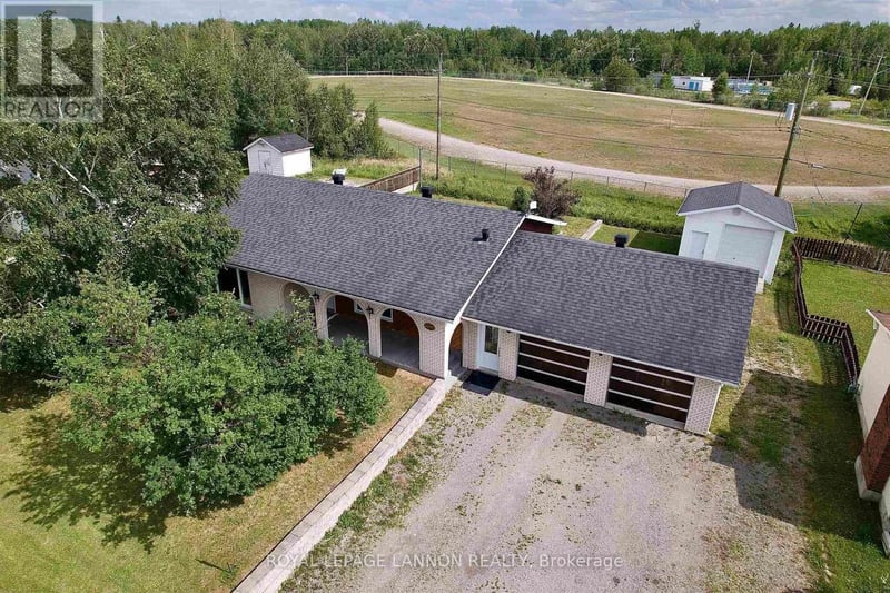 111 Woodcrest Drive, Greenstone (TB-96), Ontario, P0T2A0, Greenstone (TB-96), Ontario — photo 1 of 5