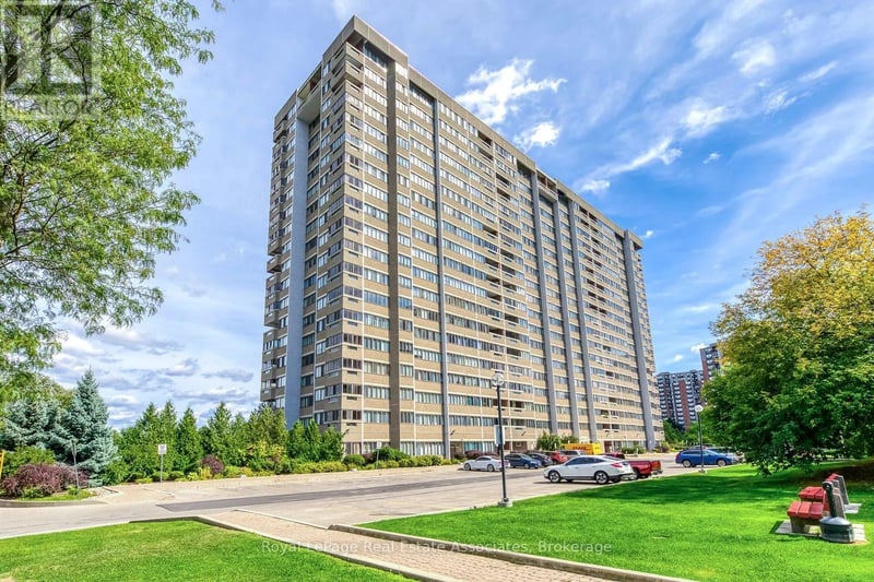 #1202 1580 Mississauga Valley Boulevard, Mississauga (Mississauga Valleys), Ontario, L5A3T8, Mississauga (Mississauga Valleys), Ontario — photo 1 of 5