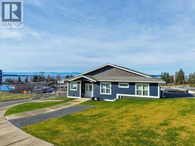 4351 QUEBEC AVE, Powell River, British Columbia, Powell River, British Columbia — photo 1 of 5