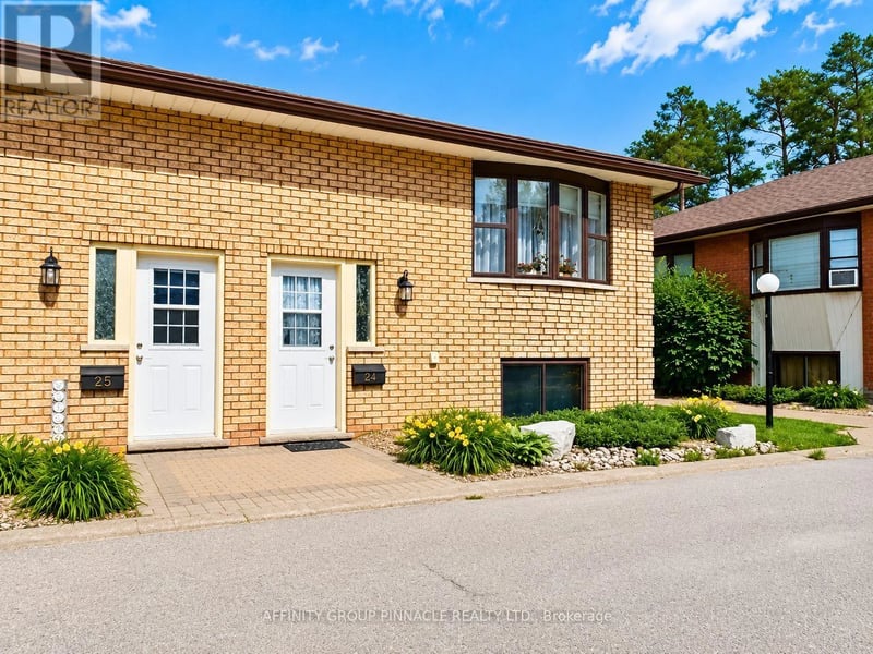 #24 115 Mary Street West, Kawartha Lakes (Lindsay), Ontario, K9V2N7, Kawartha Lakes (Lindsay), Ontario — photo 1 of 5