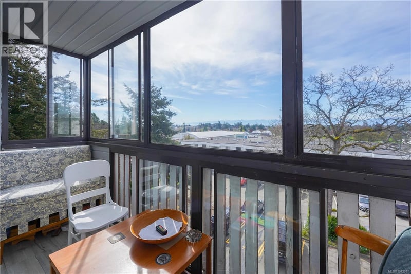 #404 614 Fernhill Place, Esquimalt, British Columbia, V9A4Z1, Esquimalt, British Columbia — photo 1 of 5