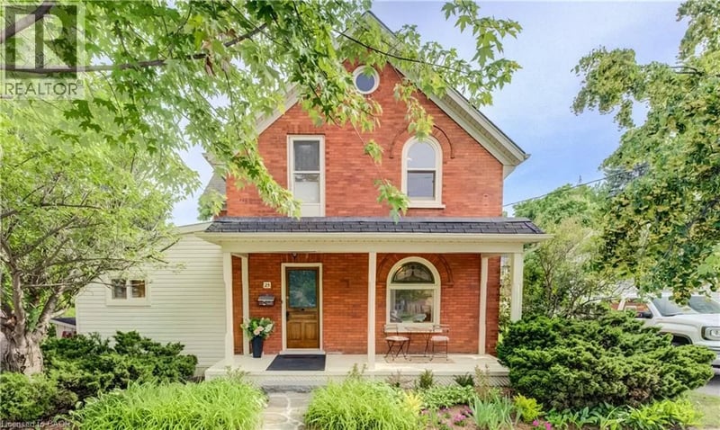 25 CENTRAL Street, Waterloo, Ontario, N2L3A5, Waterloo, Ontario — photo 1 of 5