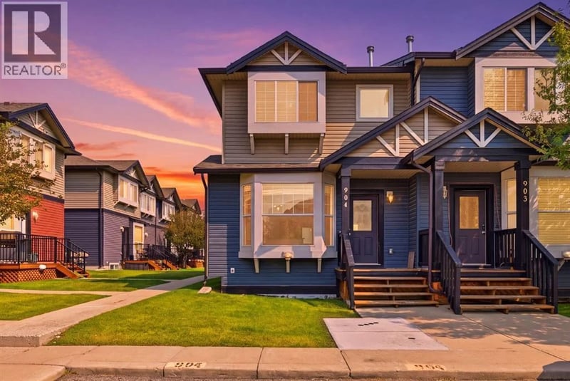 2066 Luxstone Boulevard Southwest, Airdrie, Alberta, T4B0L1, Airdrie, Alberta — photo 1 of 5