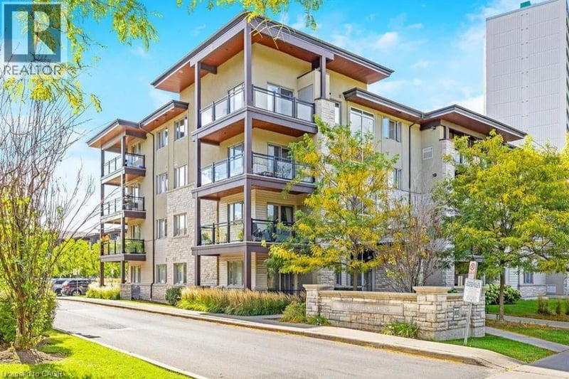 #218 570 LOLITA Gardens, Mississauga, Ontario, L5A0A1, Mississauga, Ontario — photo 1 of 5