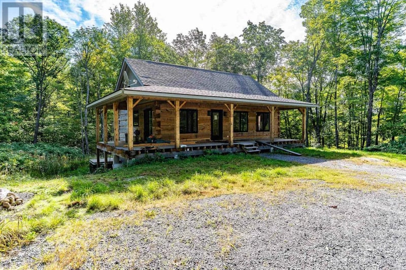 1029 Whiteside Road, Muskoka Lakes (Medora), Ontario, P0B1J0, Muskoka Lakes (Medora), Ontario — photo 1 of 5