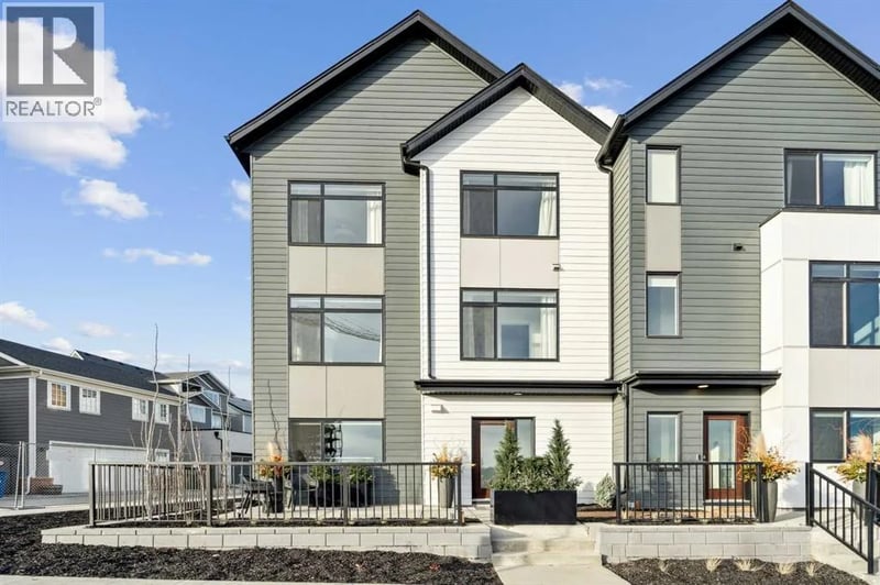 171 Dieppe Drive Southwest, Calgary, Alberta, T3E8H6, Calgary, Alberta — photo 1 of 5