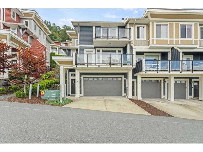 #8 6026 LINDEMAN Street, Chilliwack, British Columbia, V2R0W1, Chilliwack, British Columbia — photo 1 of 5