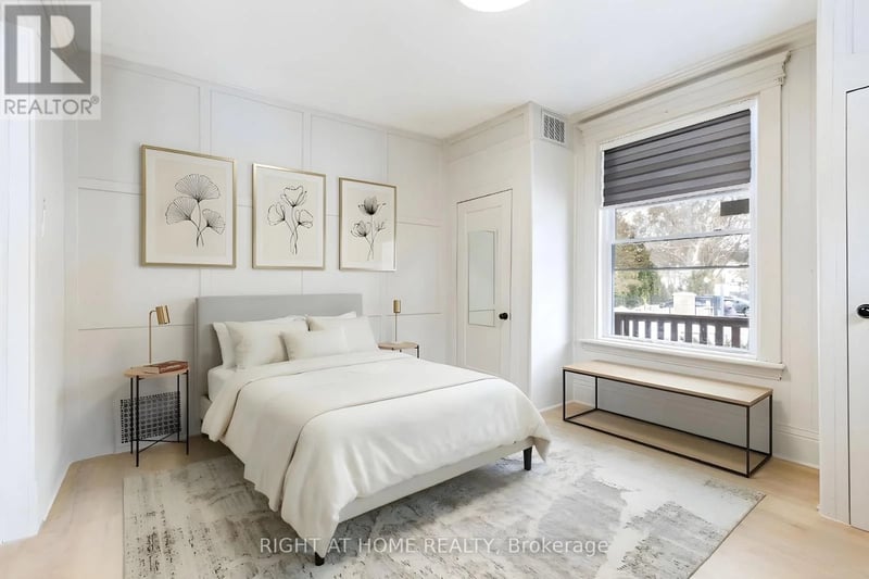 #Main Floor 443 Ontario Street, Newmarket (Central Newmarket), Ontario, L3Y2K6, Newmarket (Central Newmarket), Ontario — photo 1 of 5
