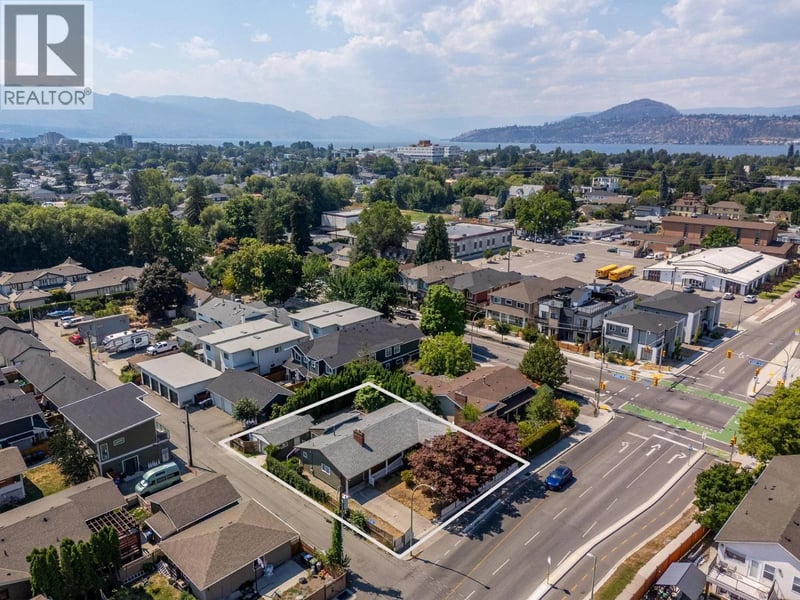 925 Sutherland Avenue, Kelowna, British Columbia, V1Y5X6, Kelowna, British Columbia — photo 1 of 5